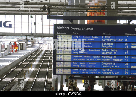 München Hauptbahnhof, Display Panel, Deutschland, Bayern, Muechen Stockfoto