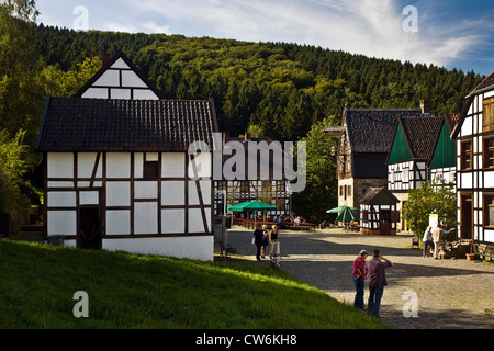 Besucher im Freilichtmuseum Hagen, Ruhrgebiet, Nordrhein-Westfalen, Deutschland Stockfoto