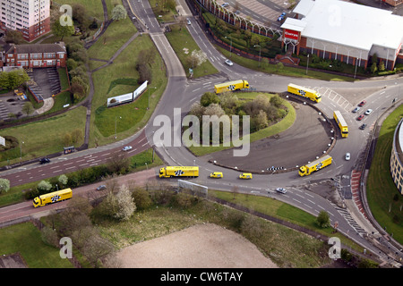 Luftaufnahme des ein Werbegag Dunlop Racing LKW auf den Straßen von Birmingham Stockfoto