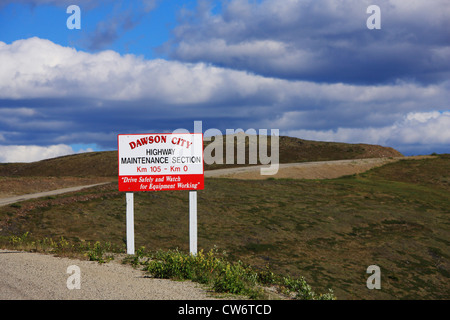 Dach der Welt Highway, Maintenace Autobahnabschnitt, km 105 - km 0, Kanada, Dawson City Stockfoto