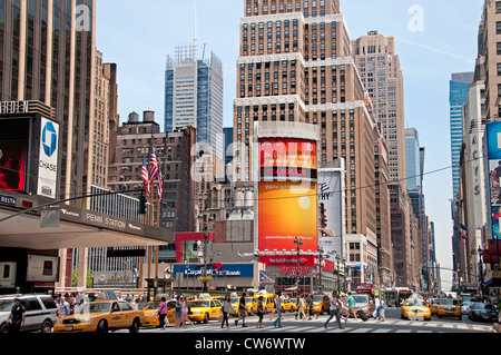 Der Eingang zur Pennsylvania Station und Madison Square Garden in New York 7 th Avenue Stockfoto
