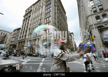 Verkäufer von Seifenblasen in den Straßen von New York, USA, New York City Stockfoto