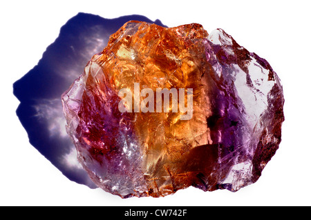 Strukturen auf der Oberfläche ein Ametrin (Name des zweifarbigen Mischung aus Amethyst (violette Quarz) und Citrin (gelber Quarz)) Stockfoto