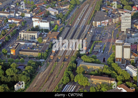 Blick auf den Hauptbahnhof, Hotels Holday Inn und Ibis, Hauptpost und Kunstwerk "Terminal", Deutschland, Nordrhein-Westfalen, Ruhrgebiet, Bochum Stockfoto