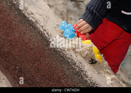 Sandformen an sandigen Wand, Deutschland Stockfoto