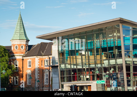 Cork Opera House und Crawford Art Gallery, Cork City, Co Cork, Irland. Stockfoto