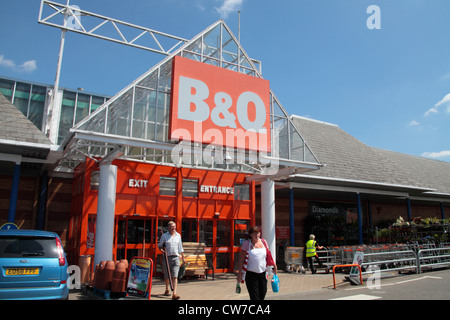 B & Q speichern Stockfoto