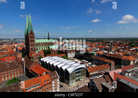 Blick vom St.-Petri Kirche in der City Hall und St. Marien Kirche, Deutschland, Schleswig-Holstein, Lübeck Stockfoto