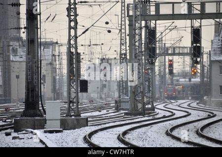 Schneefall am Kölner Hauptbahnhof, Deutschland, Nordrhein-Westfalen, Köln Stockfoto