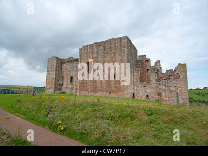 Crichton Burgruine, in einer ländlichen Gegend in Pathead. Gorebridge. Südöstlich von Edinburgh. Schottland.  SCO 8322 Stockfoto