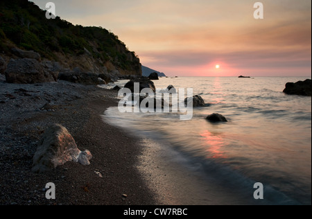 Sonnenaufgang über dem Schwarzen Meer, Krim, Ukraine Stockfoto