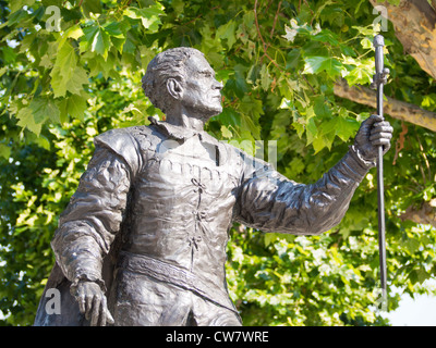 Statue von Herrn Olivier, spielen Hamlet, außerhalb des National Theatre London Stockfoto