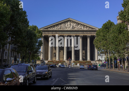 Blick auf La Madeleine Church von Rue Royale, Paris, Île-de-France, Frankreich, Europa, EU Stockfoto