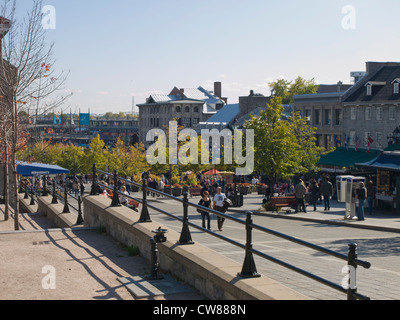 Place Jacques Cartier im Zentrum von Montreal ist ein guter Ort für Leben zu betrachten und die Suche nach restaurants Stockfoto