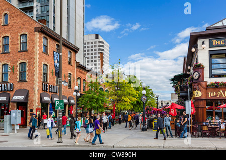 Cafés und Restaurants auf der William Street im Bereich Byward Market Ottawa, Ontario, Kanada Stockfoto