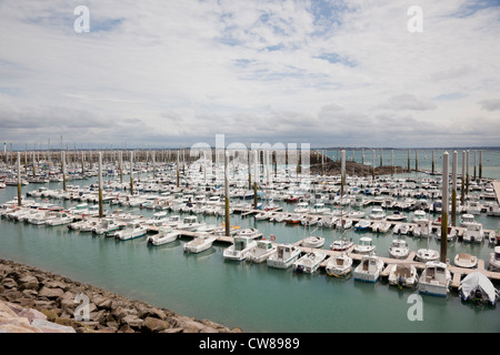 Port St Quay Port d’Armor der neue Tiefwasserhafen, Saint Cast, Nord-Bretagne, Frankreich Stockfoto
