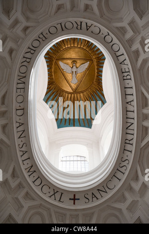 Die Decke des San Carlo Alle Quattro Fontane Kirche im Abschnitt Quirinal in Rom. Stockfoto