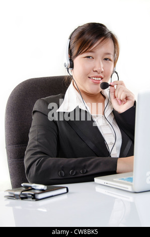 Lächelnde Kundendienstmitarbeiter Stockfoto