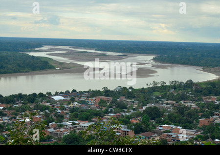 Rurrenabaque, Beni Flusses, Bolivien. Luftaufnahme der Stadt und Fluss Stockfoto