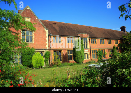 Old Wye Campus Building of Imperial College (London University), auch bekannt als Wye College, Olantigh Road, Wye, Ashford, Kent, England, Großbritannien Stockfoto