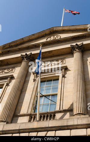 Vorderseite des General Register House, Heimat der National Archives of Scotland Stockfoto