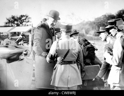 Vertrag von SaintGermain Ankunft österreichische delegation Stockfoto