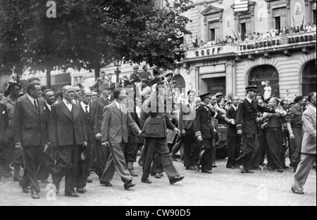 General de Gaulle hinunter Champs-Elysées in Paris Befreiung (August 1944) Stockfoto