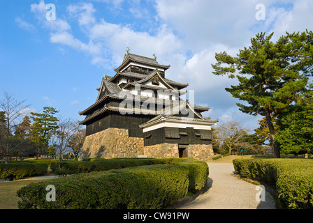 Burg Matsue, Präfektur Shimane, Japan. Mittelalterliche Burg aus Holz gebaut, c. 1622. Stockfoto