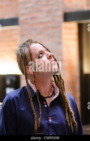 Duke Special (Peter Wilson) startet eine 5-Tage-Festival der nördlichen irischen musikalisches Talent im Metropolitan Arts Centre, Belfast. Stockfoto