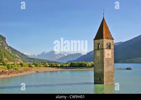 Graun Im Vinschgau (Italienisch: Curon Venosta). Stockfoto