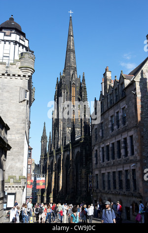 Kamera Obscura der Hexerei und der Hub auf der royal Mile Edinburgh Schottland Großbritannien Vereinigtes Königreich Stockfoto