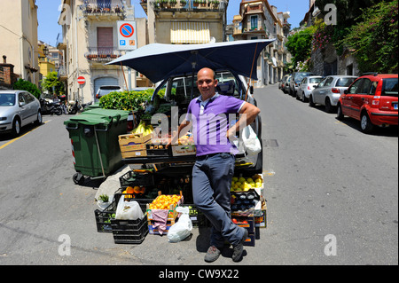 Obst Gemüse Stand Taormina Sizilien Mediterranean Sea Island Stockfoto