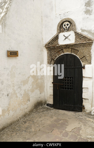 Eingang zum Slave Zellen im Schloss St. Georg (Elmina Castle), Elmina, Ghana Stockfoto