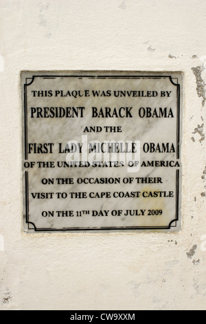 Gedenktafel am Cape Coast Castle, Cape Coast, Ghana Stockfoto