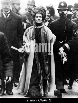 Emmeline Pankhurst tragen die dritte Frau Parlament zum Premierminister am 13. Februar 1908.  Foto: mit freundlicher Genehmigung von der Stockfoto