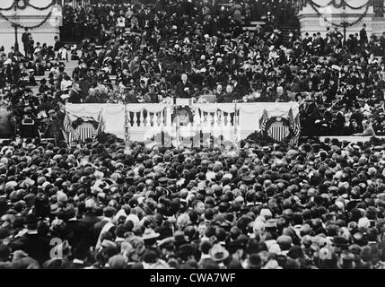 Woodrow Wilson (1856-1924) reading inaugural address in 1913. Stockfoto