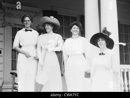 Woodrow Wilson's wife and daughter  Left to right: Jessie, Eleanor,  Mrs. Ellen Wilson, Margaret in 1912. Stockfoto