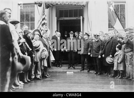 Präsident Herbert Hoover (1874-1964) kurz nach seiner Amtseinführung begrüßt Gönnern aus allen Staaten in der Union auf der Stockfoto