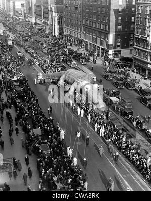 Macy's Thanksgiving Day Parade, Broadway, New York City, 24. November 1932. Höflichkeit: CSU Archive/Everett Collection Stockfoto