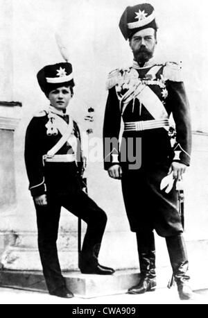 Czarevitch Alexei und seines Vaters, Zar Nicholas II, 1910er. Höflichkeit: CSU Archive/Everett Collection Stockfoto