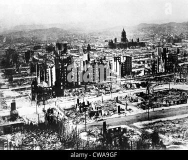 San Francisco, Folgen von Erdbeben und Feuer, Innenstadt, mit dem Rathaus in der Ferne. 24.04.06. Höflichkeit: CSU Archive / Stockfoto