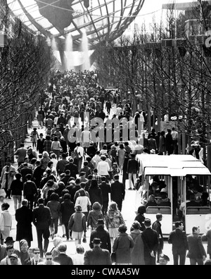 Weltausstellung, New York City, 21.04.65. Unisphere im Hintergrund... Höflichkeit: CSU Archive / Everett Collection Stockfoto