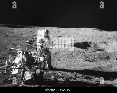 Kommandant von Apollo 14 und fünfter Mann zu Fuß auf den Mond Alan B. Shepard Jr., 1971... Höflichkeit: CSU Archive / Everett Collection Stockfoto