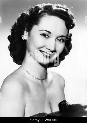 Dorothy Kilgallen (1913-1965), irisch-amerikanischer Journalist und TV-Gameshow Diskussionsteilnehmer, c. 1950... Höflichkeit: CSU Archiv Stockfoto