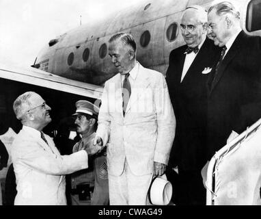 Präsident Harry Truman Gebote Adieu Außenminister George C. Marshall, Senator Arthur Vandenberg und Senator von Vermont Stockfoto