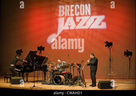 Jazz-Trio Leuchtturm erklingt in Brecon Jazz Festival 2012 Stockfoto