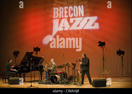 Jazz-Trio Leuchtturm erklingt in Brecon Jazz Festival 2012 Stockfoto