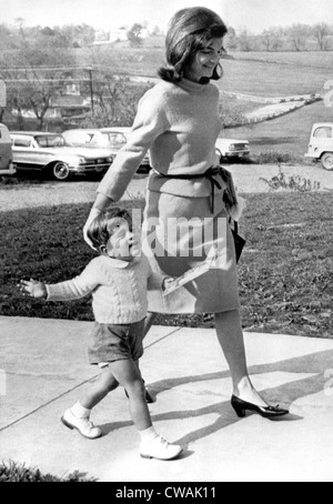 Jacqueline Kennedy, John, 27.10.63. Höflichkeit: CSU Archive / Everett Collection Stockfoto