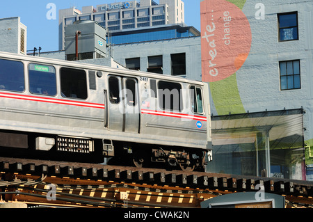 s-Bahn-Zug CTA-Green-Line-USA-Illinois-Chicago Stockfoto