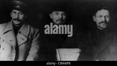 Josef Stalin, Vladimir Lenin, Michail Kalinin, beim Kongress der kommunistischen Partei der Sowjetunion, VIII März 1919... Stockfoto